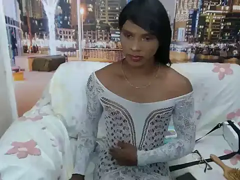 Snapshot of stefania_bragan chatting on June 16, 7:05 pm stefania bragan online show from June 16, 7:05 pm