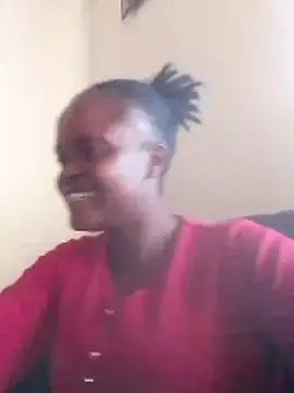Snapshot of queen-shanty chatting on June 18, 7:08 am queen-shanty online show from June 18, 7:08 am