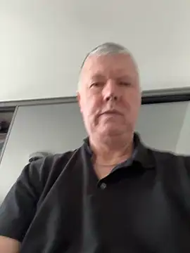 cumboy online show from December 18, 11:02 am