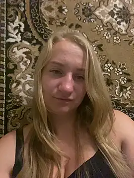 Snapshot of Emilia_ki chatting on July 14, 8:25 pm Emilia ki online show from July 14, 8:25 pm