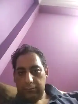 Snapshot of chuby38male chatting on July 21, 2:03 am chuby38male online show from July 21, 2:03 am