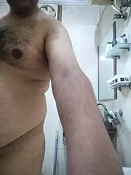 Snapshot of chuby38male chatting on July 23, 3:37 am chuby38male online show from July 23, 3:37 am