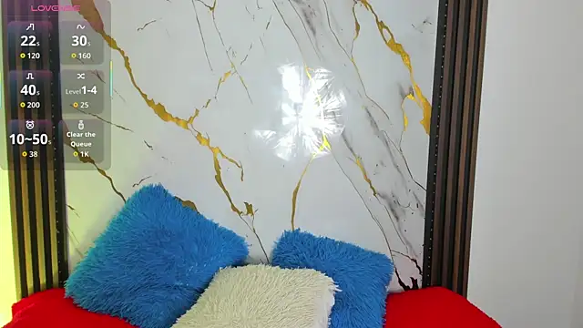 Snapshot of alessya_hh chatting on July 28, 7:15 pm alessya hh online show from July 28, 7:15 pm