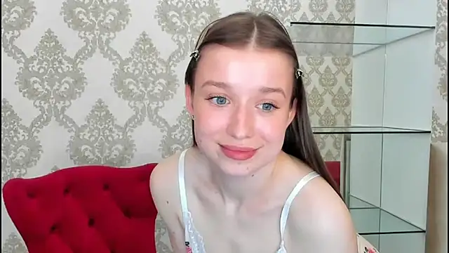 Snapshot of michelle_blus chatting on July 28, 5:34 pm michelle blus online show from July 28, 5:34 pm