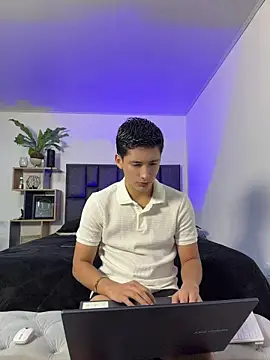 Snapshot of SantiLux_ chatting on June 22, 12:45 am SantiLux online show from June 22, 12:45 am