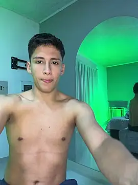 Snapshot of SantiLux_ chatting on July 16, 1:11 am SantiLux online show from July 16, 1:11 am