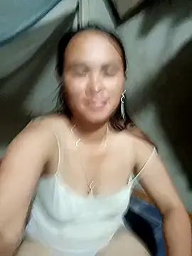 Snapshot of chychy113 chatting on July 11, 3:15 pm chychy113 online show from July 11, 3:15 pm