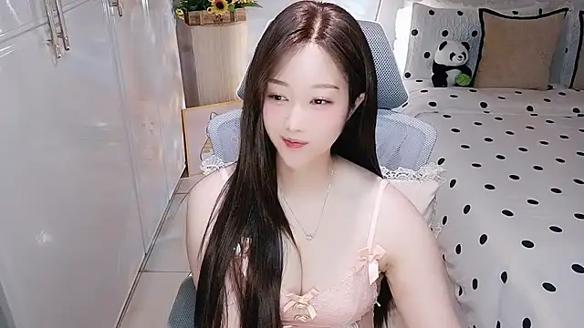 Angelucky- online show from July 10, 7:38 pm