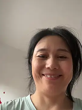 Snapshot of suyabb chatting on July 4, 1:45 am suyabb online show from July 4, 1:45 am