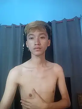 Fem phiLboy69 online show from July 3, 7:37 am