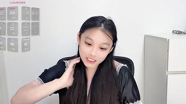 Snapshot of qiuqiu-123 chatting on July 1, 1:45 pm qiuqiu-123 online show from July 1, 1:45 pm