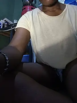 Snapshot of flexyroxxy chatting on June 18, 4:02 am flexyroxxy online show from June 18, 4:02 am