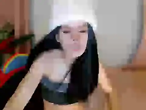 Snapshot of forthydoll chatting on July 13, 2:03 am forthydoll online show from July 13, 2:03 am