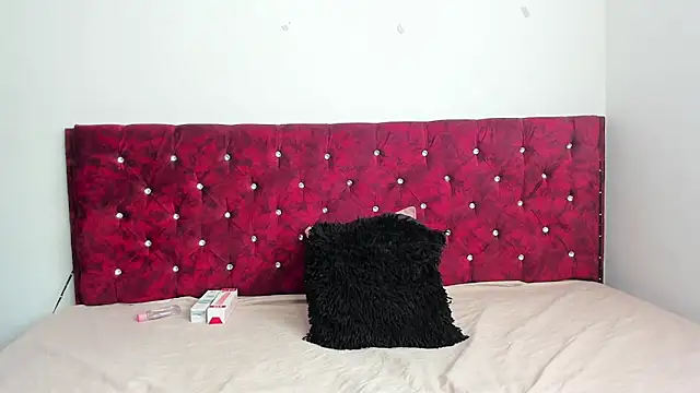 Snapshot of spicy_kirie_ chatting on July 17, 12:56 pm spicy kirie online show from July 17, 12:56 pm