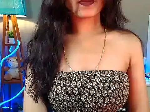 Snapshot of Your-mansi chatting on July 20, 1:42 am Your-mansi online show from July 20, 1:42 am