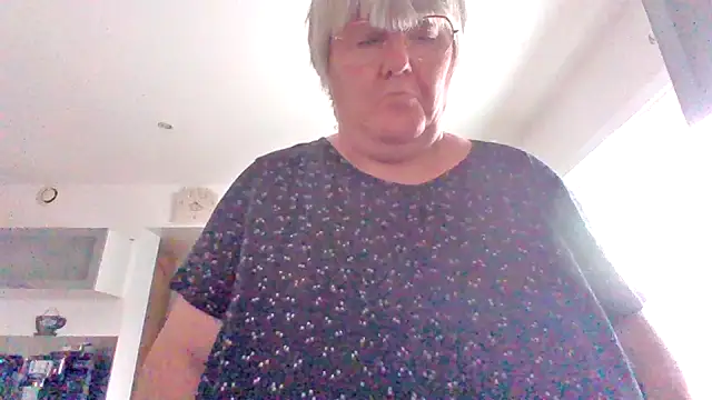 Snapshot of coquinesensuel chatting on July 6, 6:54 am coquinesensuel online show from July 6, 6:54 am