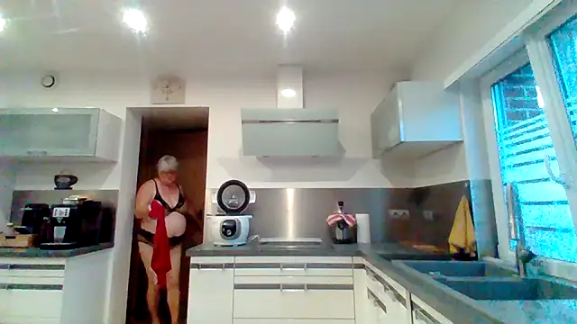 Snapshot of coquinesensuel chatting on July 21, 7:38 pm coquinesensuel online show from July 21, 7:38 pm