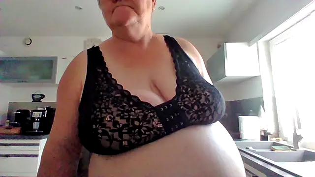 Snapshot of coquinesensuel chatting on July 23, 8:12 am coquinesensuel online show from July 23, 8:12 am