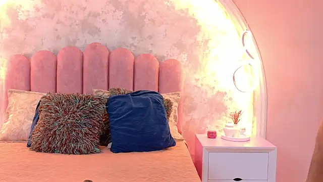 Snapshot of AshleyMorgans chatting on July 21, 9:39 pm AshleyMorgans online show from July 21, 9:39 pm