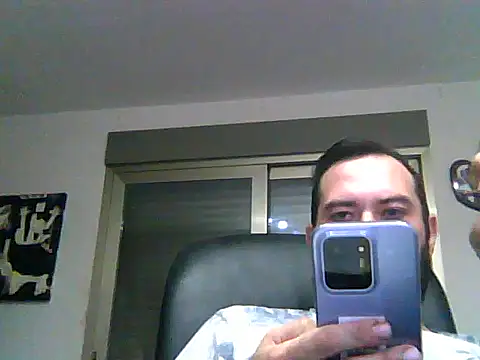Snapshot of SirFrankonde chatting on June 17, 11:27 pm SirFrankonde online show from June 17, 11:27 pm