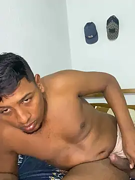 Snapshot of negrito21cmver chatting on August 5, 12:46 am negrito21cmver online show from August 5, 12:46 am