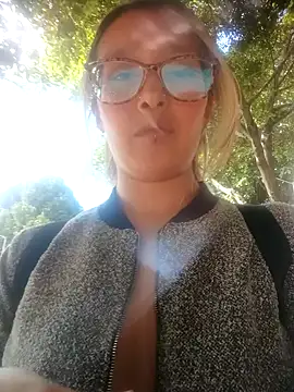 Snapshot of karla-giraldo1 chatting on July 30, 8:08 pm karla-giraldo1 online show from July 30, 8:08 pm