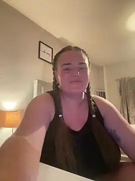 Snapshot of Bustygem_ chatting on June 22, 9:34 pm Bustygem online show from June 22, 9:34 pm