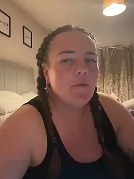 Snapshot of Bustygem_ chatting on July 6, 9:39 pm Bustygem online show from July 6, 9:39 pm