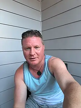 Snapshot of funandstuff chatting on July 6, 12:18 am funandstuff online show from July 6, 12:18 am