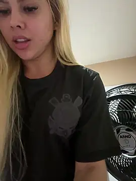 CarolFreitas  online show from June 27, 1:54 am