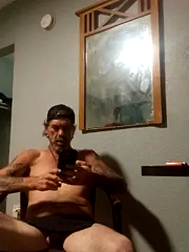 Snapshot of Hotrodmechan chatting on July 17, 4:08 am Hotrodmechan online show from July 17, 4:08 am