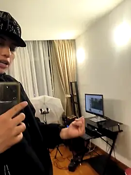 Snapshot of Thiagoo_Vega chatting on July 2, 2:33 am Thiagoo Vega online show from July 2, 2:33 am