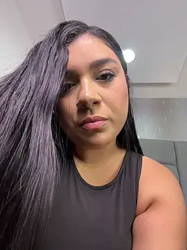 Snapshot of Salo_Angel__ chatting on August 1, 7:57 pm Salo Angel online show from August 1, 7:57 pm