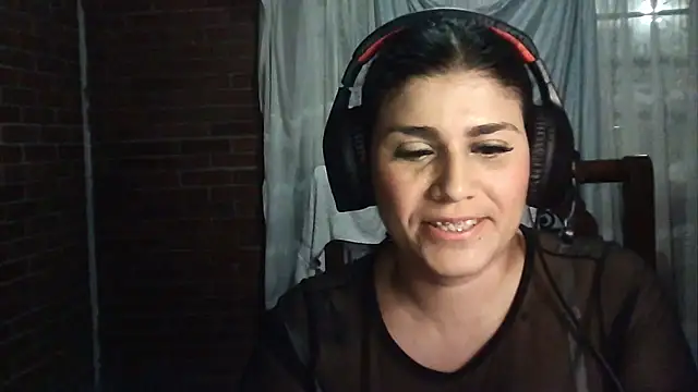 CarolinaMoretti online show from July 14, 3:55 am
