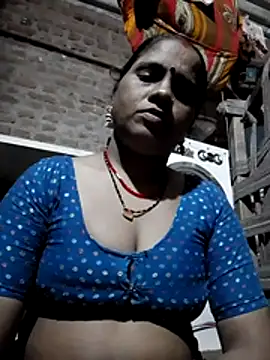 Snapshot of Hot_shiri chatting on August 5, 8:11 pm Hot shiri online show from August 5, 8:11 pm