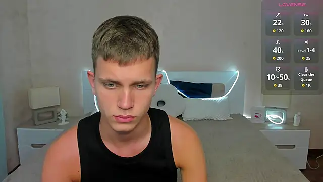 m0neyken online show from July 9, 2:26 am