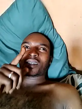Snapshot of MpheYonaMommy chatting on June 19, 11:36 am MpheYonaMommy online show from June 19, 11:36 am