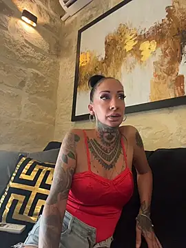 Snapshot of inked_up_jade chatting on July 2, 9:04 am inked up jade online show from July 2, 9:04 am