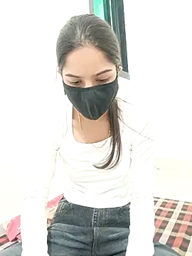 Snapshot of hot_renuu chatting on June 19, 12:09 pm hot renuu online show from June 19, 12:09 pm