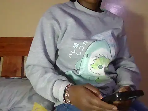 Priscay online show from July 17, 4:41 am