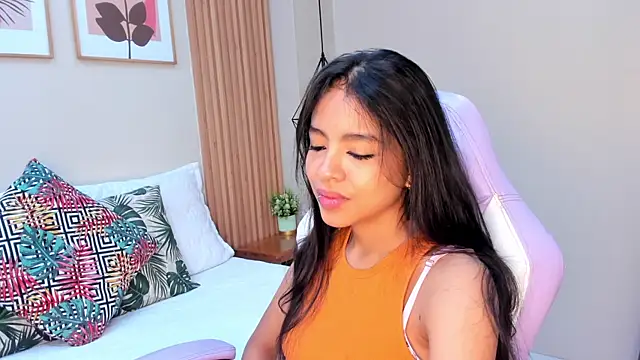 Amara Connors online show from July 6, 3:03 pm