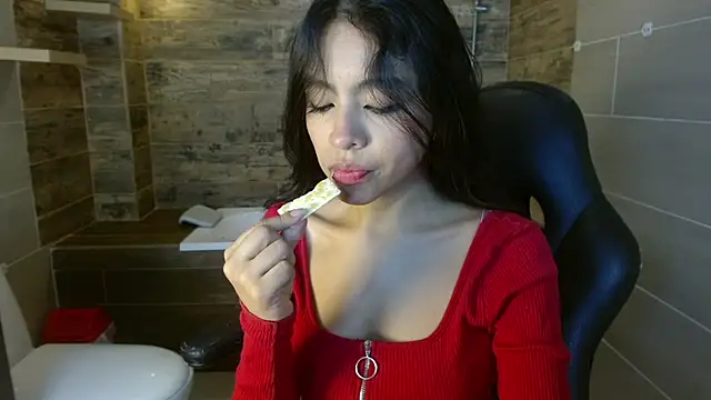Amara Connors online show from July 26, 2:46 pm