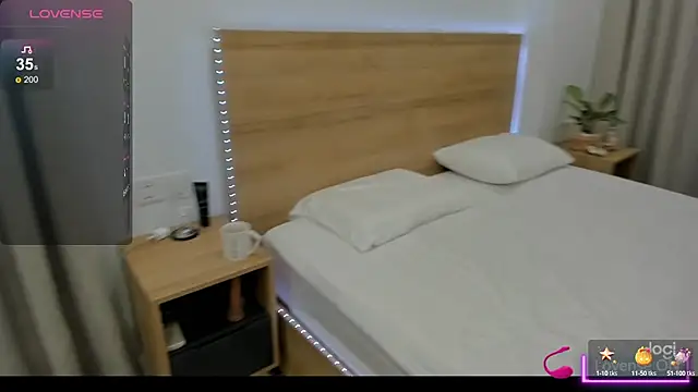 Snapshot of miko_kimura chatting on December 27, 3:20 am miko kimura online show from December 27, 3:20 am