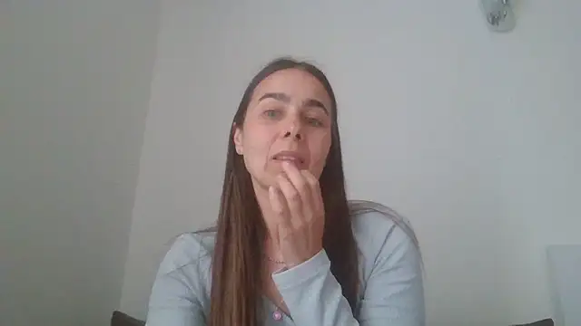 Snapshot of Vanelleda chatting on June 21, 2:19 pm Vanelleda online show from June 21, 2:19 pm