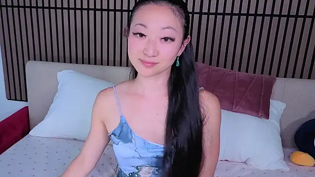 Snapshot of MySweetSofie chatting on July 17, 2:51 am MySweetSofie online show from July 17, 2:51 am