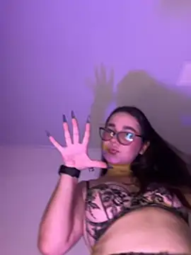 Snapshot of liadakota_ chatting on June 20, 2:14 am liadakota online show from June 20, 2:14 am