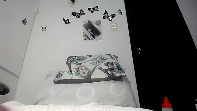 Cloee Foxx online show from August 9, 6:18 am