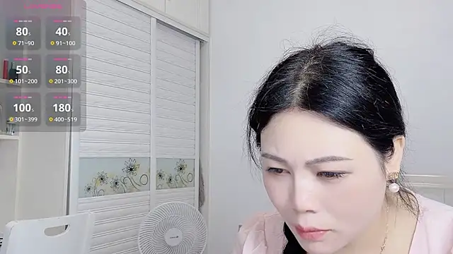 Snapshot of 709-Loveyou chatting on June 22, 6:54 am 709-Loveyou online show from June 22, 6:54 am