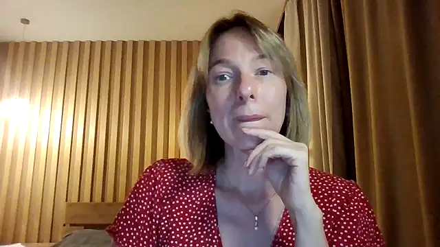 Snapshot of Deloriada chatting on July 10, 3:58 pm Deloriada online show from July 10, 3:58 pm