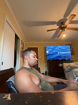 Charmingswoleking online show from June 20, 11:13 am